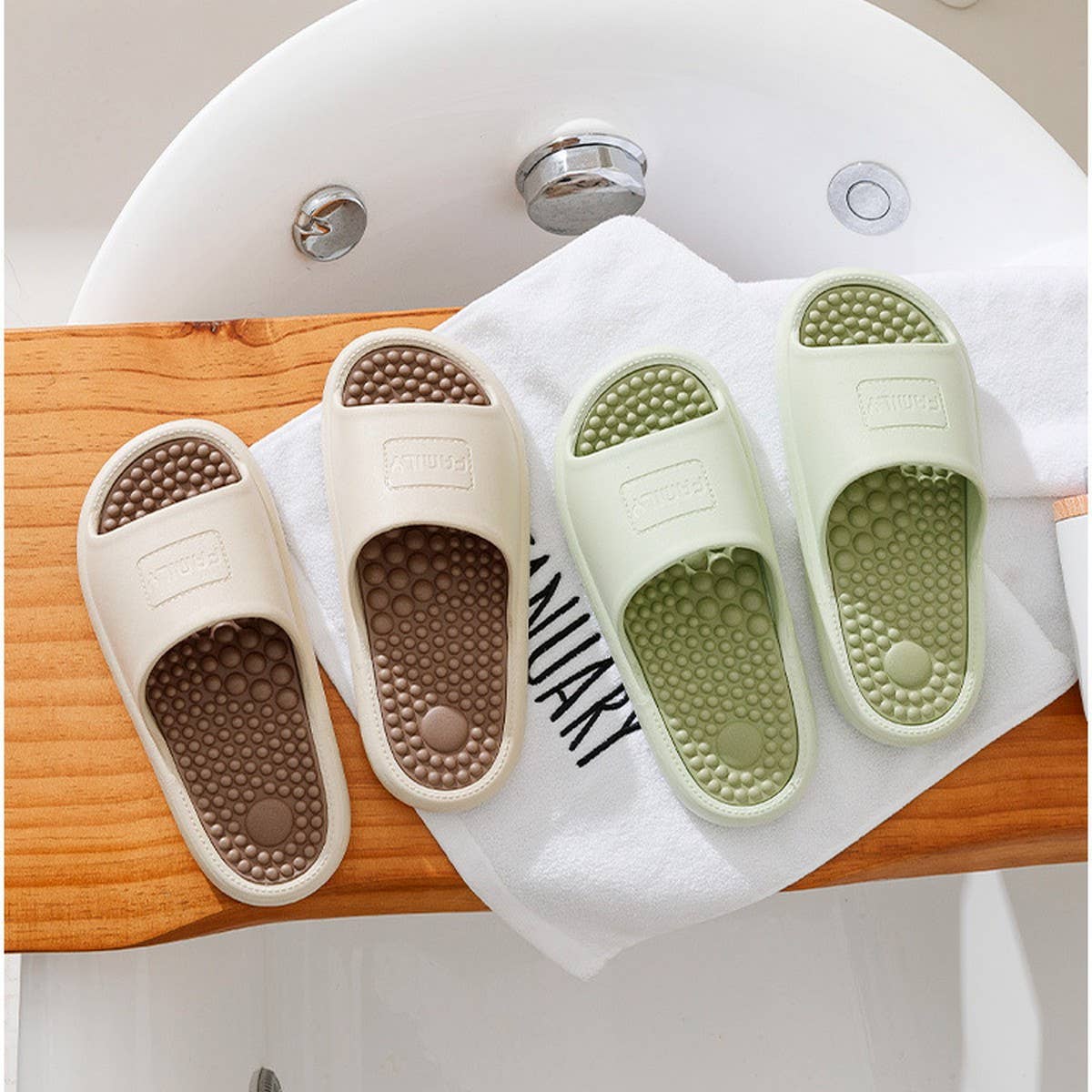 2024 NEW NON-SLIP SOFT MASSAGE SANDALS_CWSHS0803