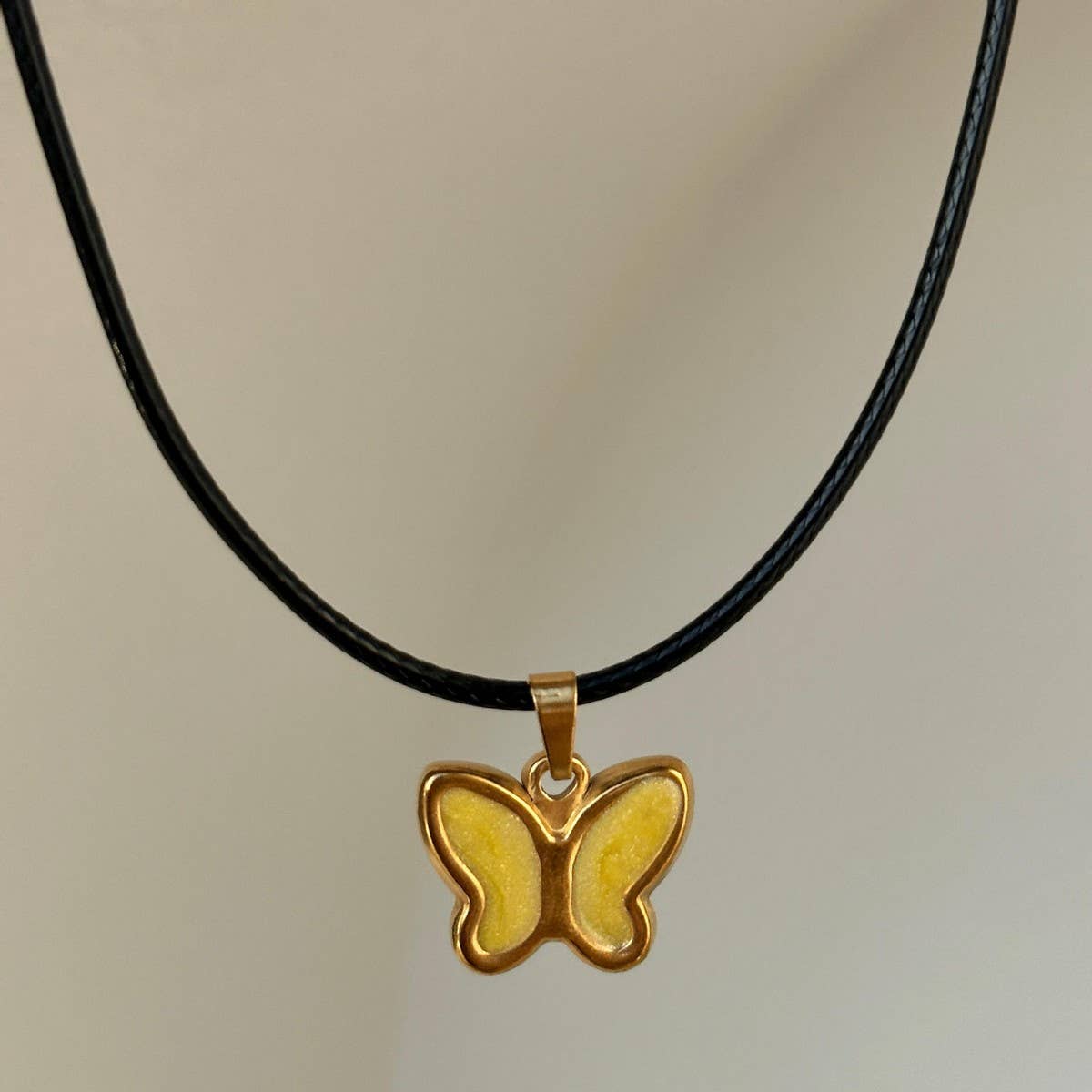 Colorful Retro 3D Butterfly Pendant Necklace
