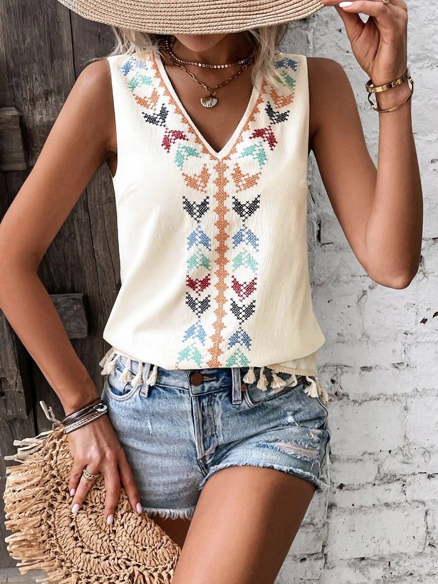 Embroidered patchwork hem beard blouse