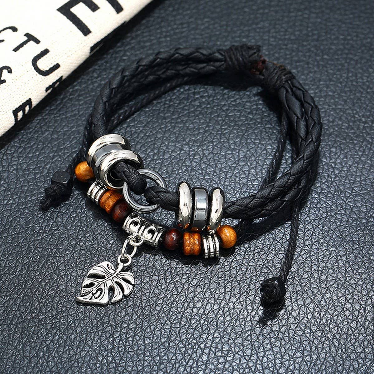 FASHION LEATHER MULTI-LAYER BRAIDED LEAF BRACELET_CWMM4512
