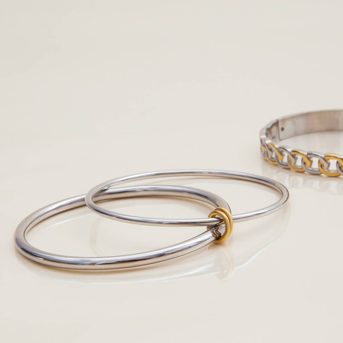 Classic Two-Tone Double Ring Bangle, 18K Gold