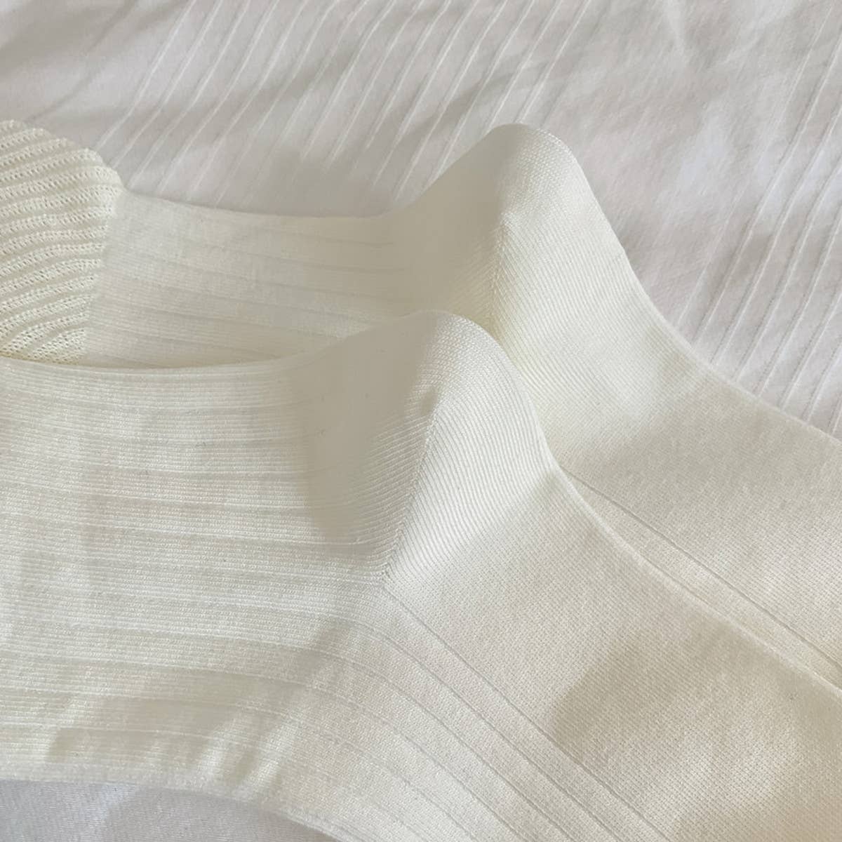 WOMEN BREATHABLE MESH MID-LENGTH COTTON SOCKS