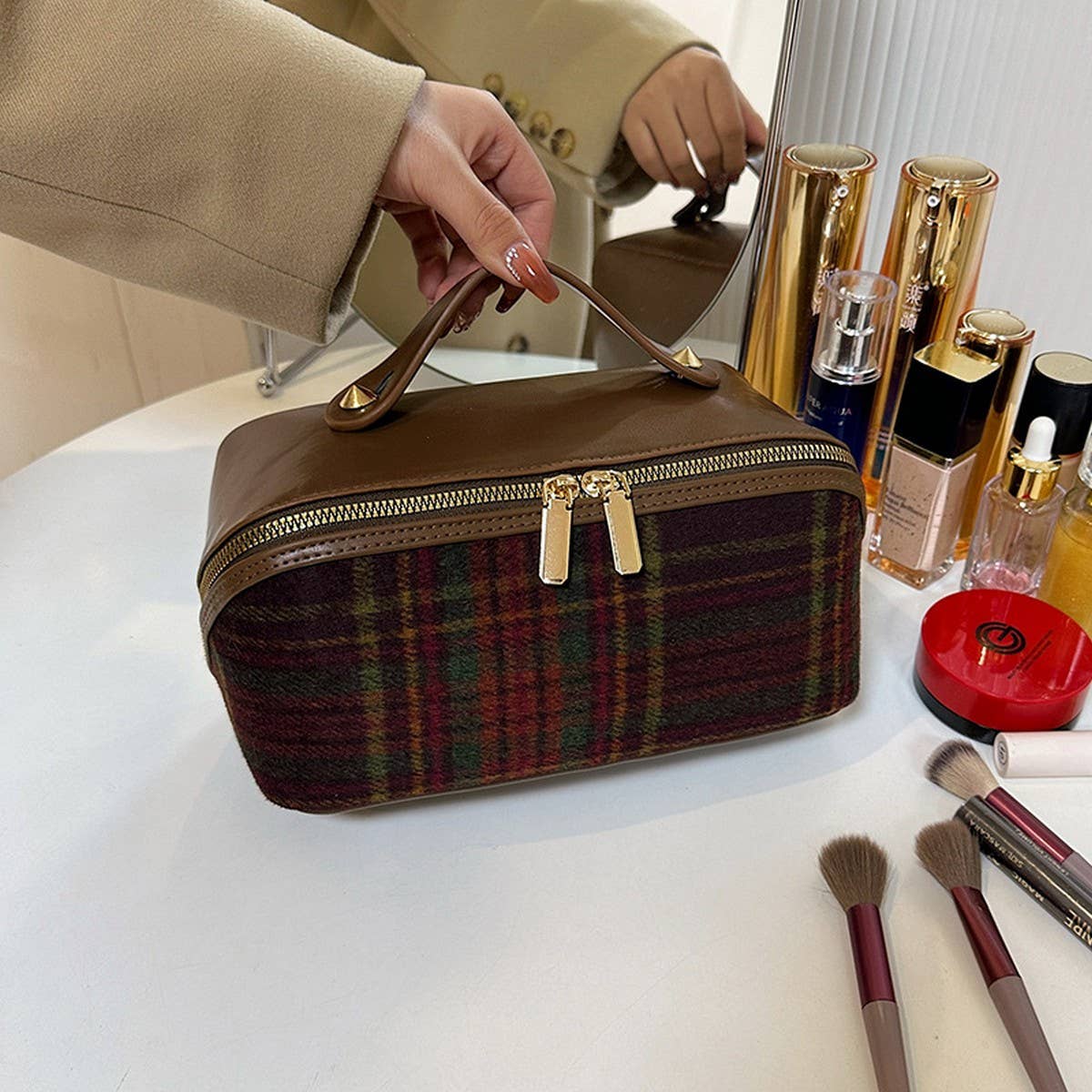 NEW RETRO PLAID HAND-HELD FLAT PU COSMETIC BAG_CWAB4386