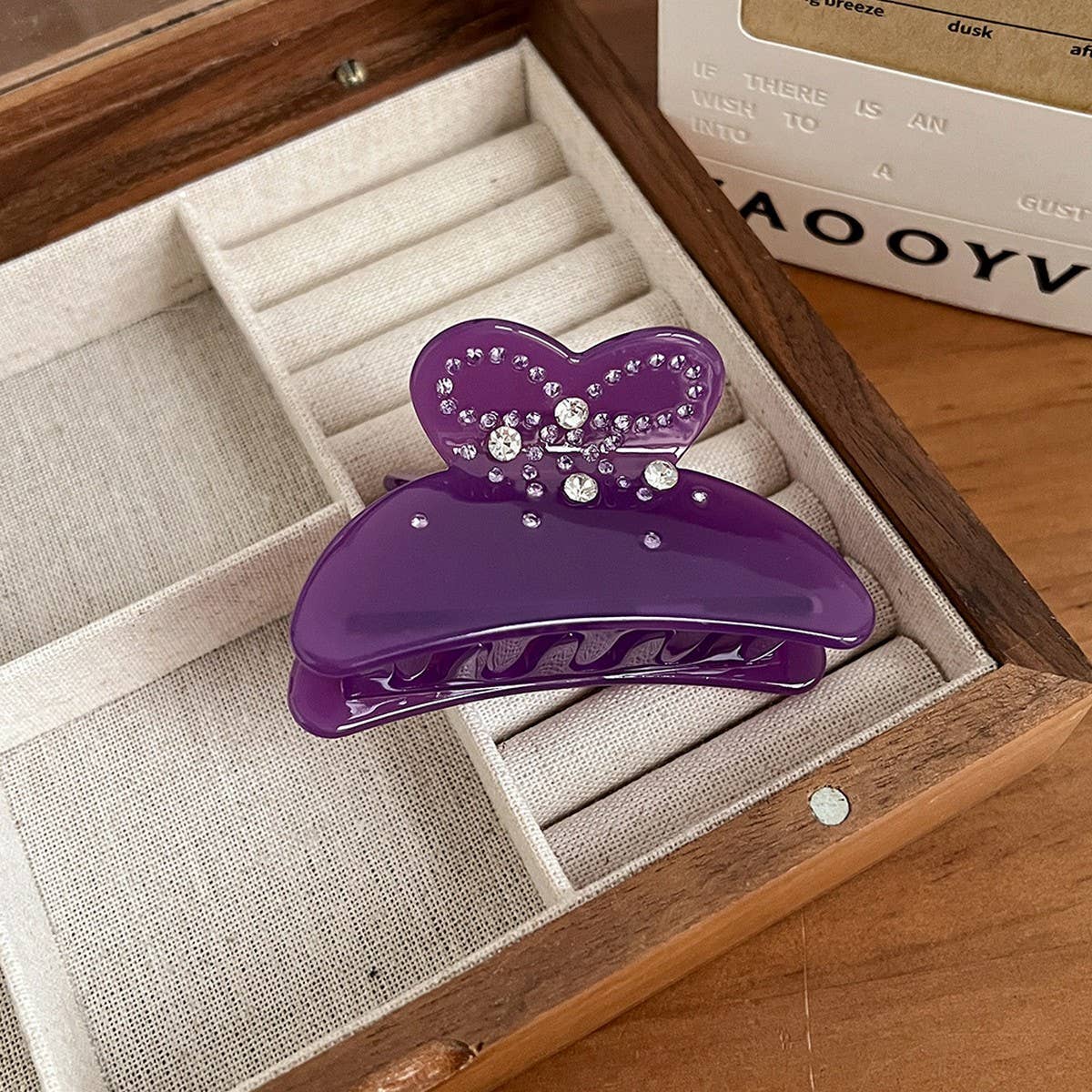 Elegant Bow Rhinestone Claw Clip ? Solid Color