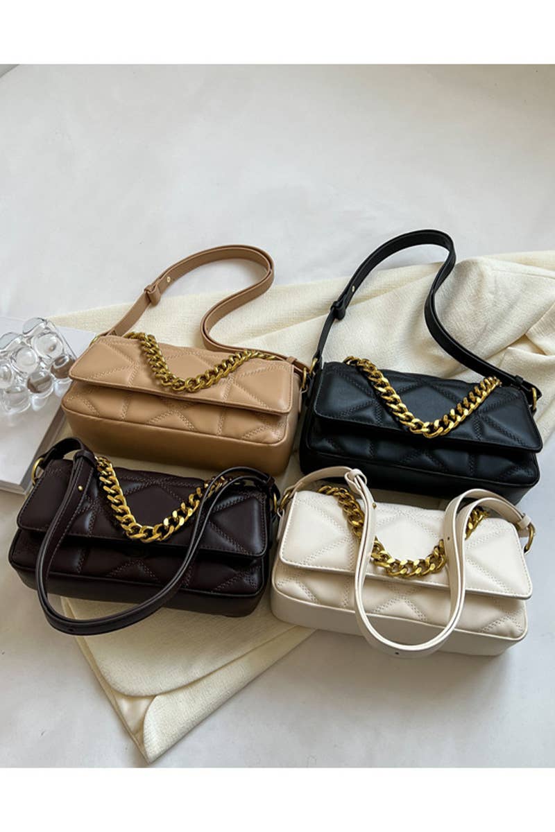 QUILTED ZIPPER CHAIN POINT CROSS BODY BAG_CWAB0526