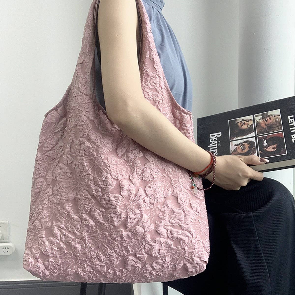 NEW SUMMER EMBROIDERED JACQUARD ROSE HANDBAG_CWAB2132