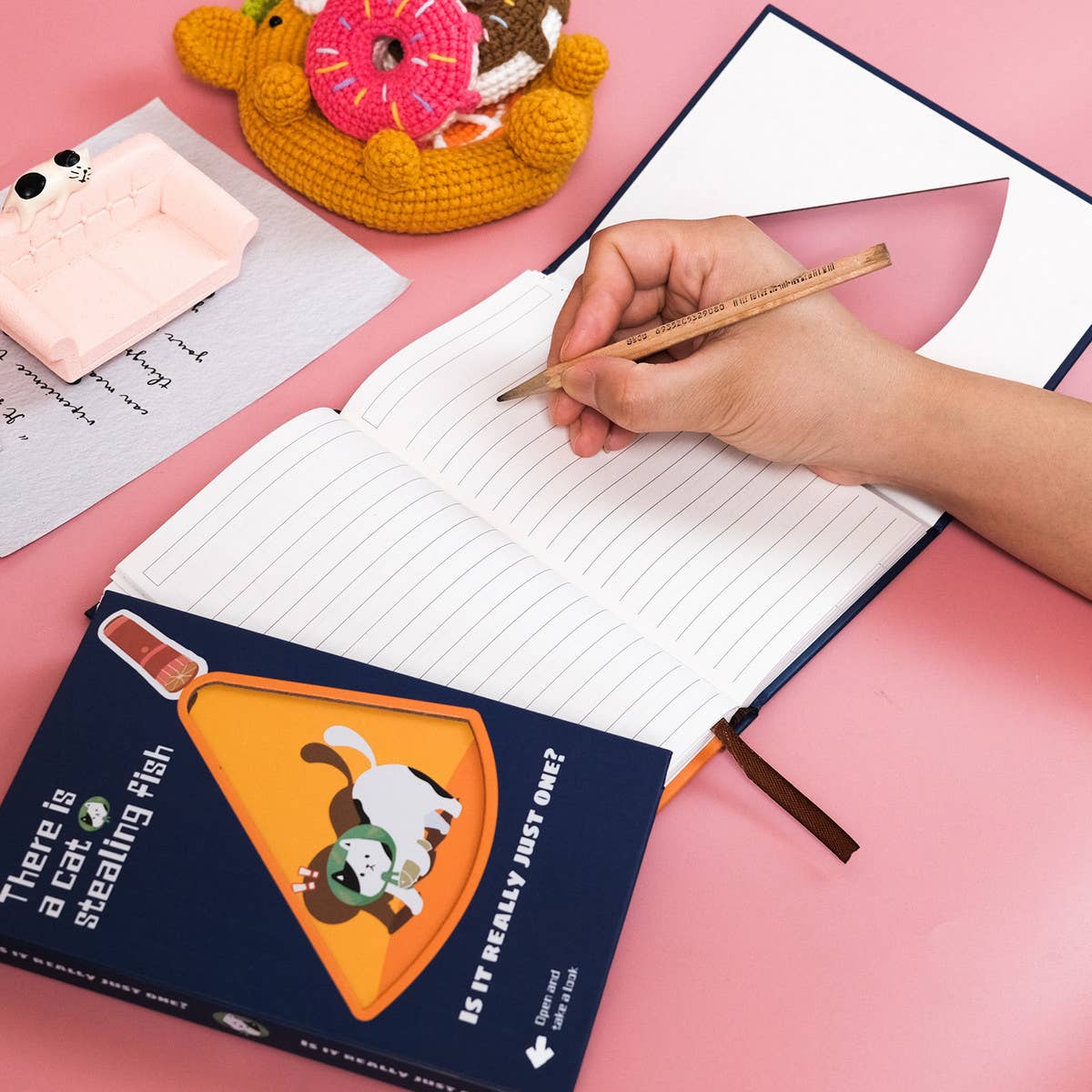 CUTE CARTOON KITTEN COVER HARD COVER NOTEBOOK