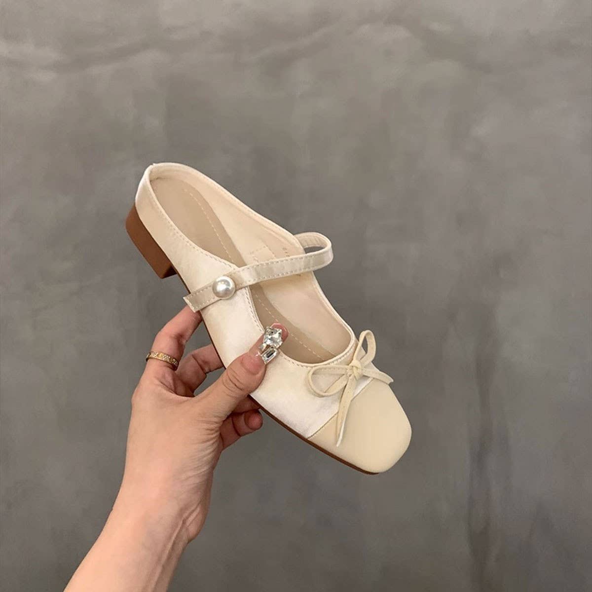 Pink Low Heel Closed Toe Mary Jane Slides_CWSHF0104