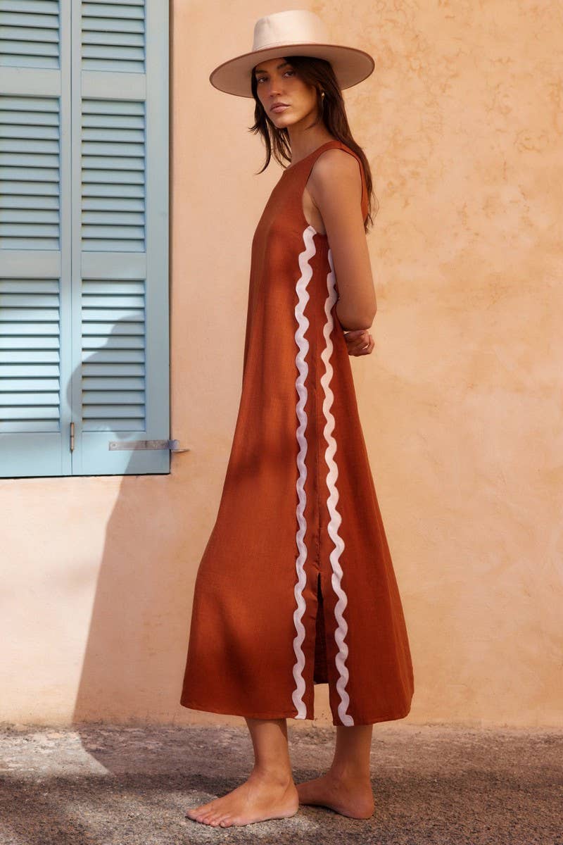 CWDMD5551_SOLID SLEEVELESS LACE PANEL SLIT MIDI DRESS