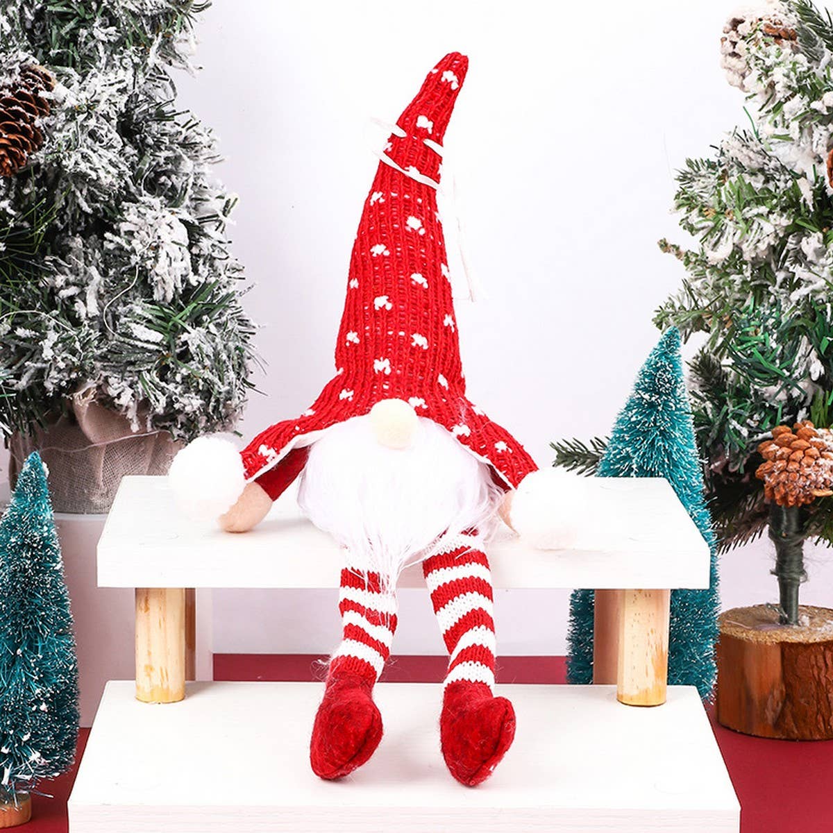 CHRISTMAS DECORATION FOREST OLD MAN FIGURINE