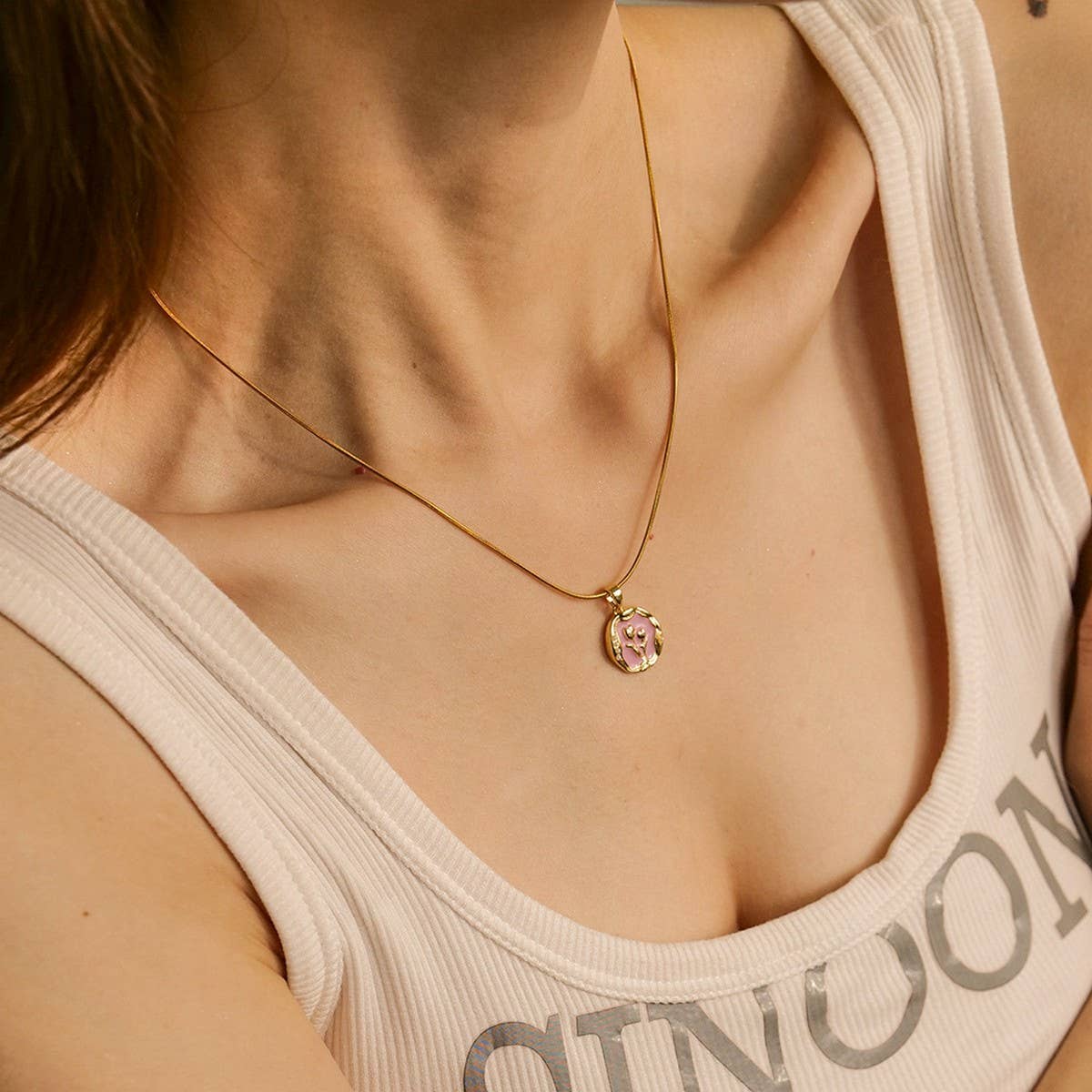 FRENCH RETRO LOVE FLOWER CLAVICLE CHAIN