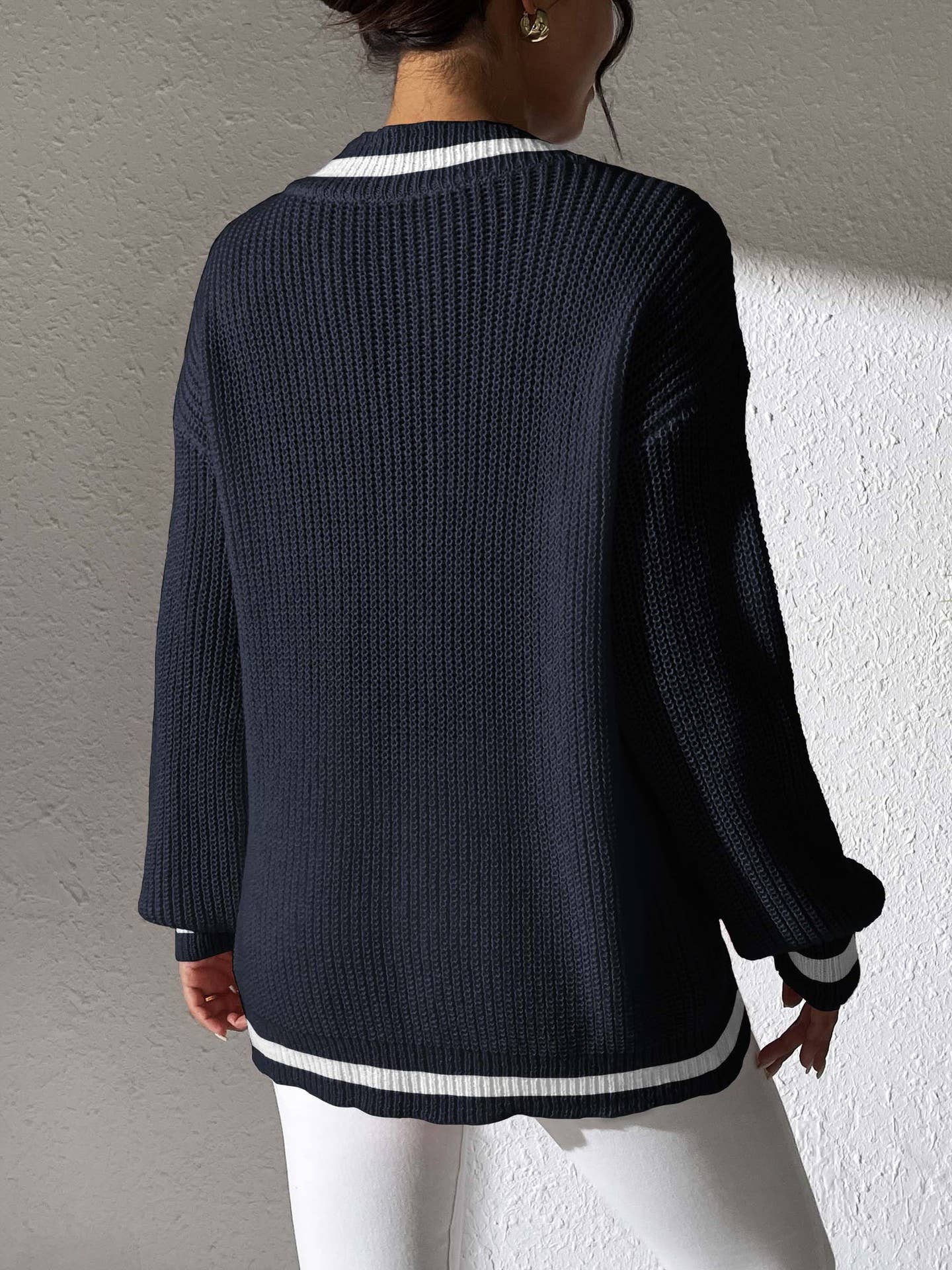 V-NECK LONG SLEEVE SWEATER BEADED CASUAL BASE