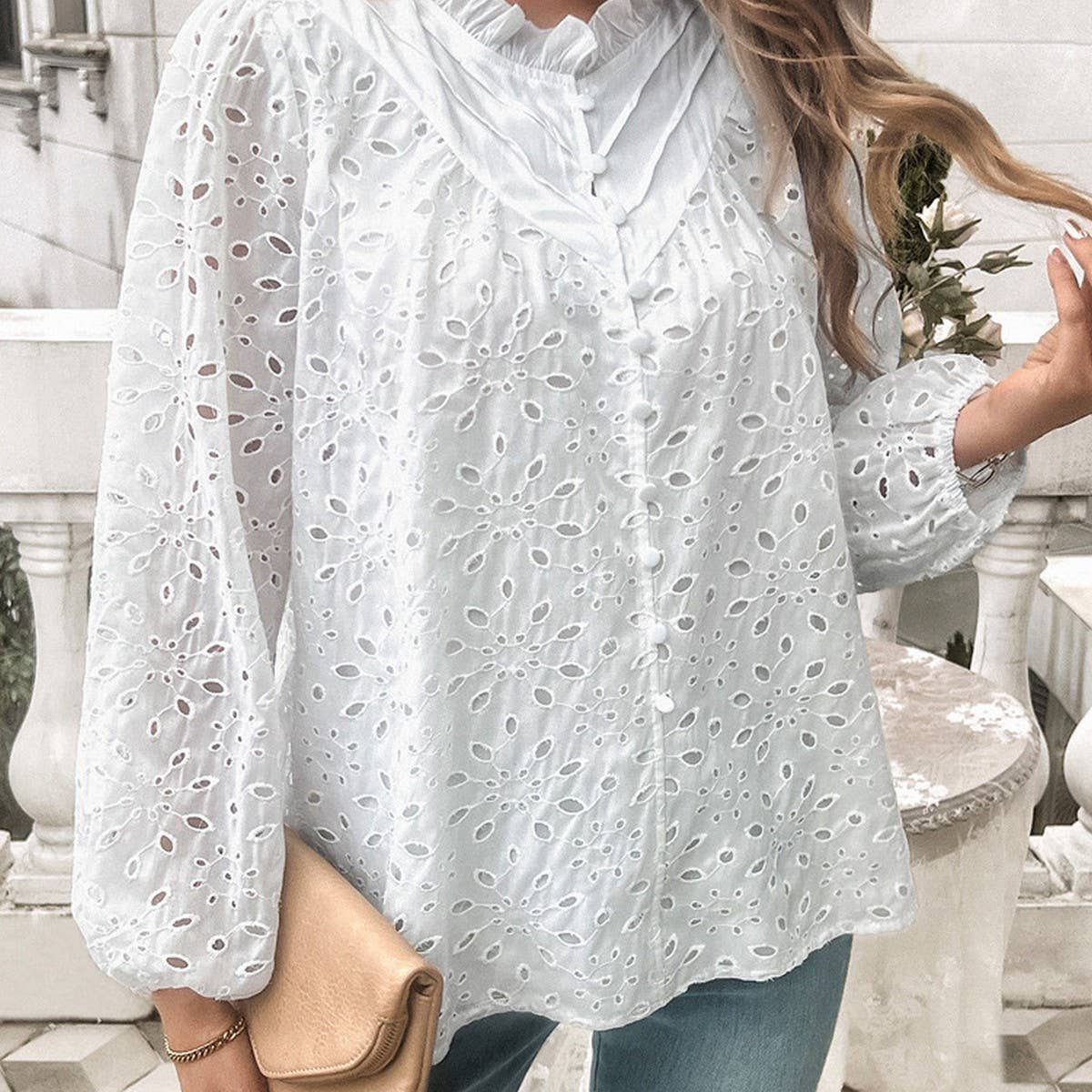 Temperament hollow embroidery long sleeve top