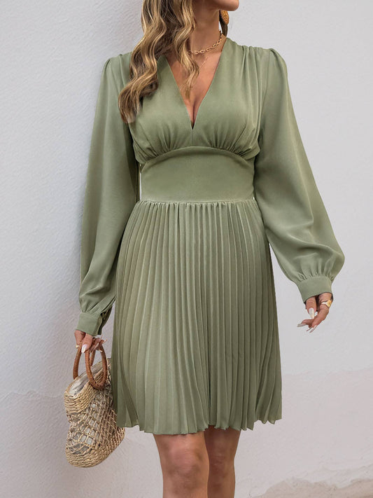 Retro V-neck solid-color pleated elegant dress