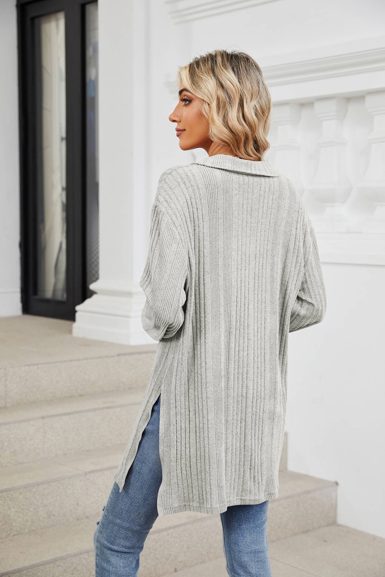 Solid-color V-neck long-sleeved loose slit Top
