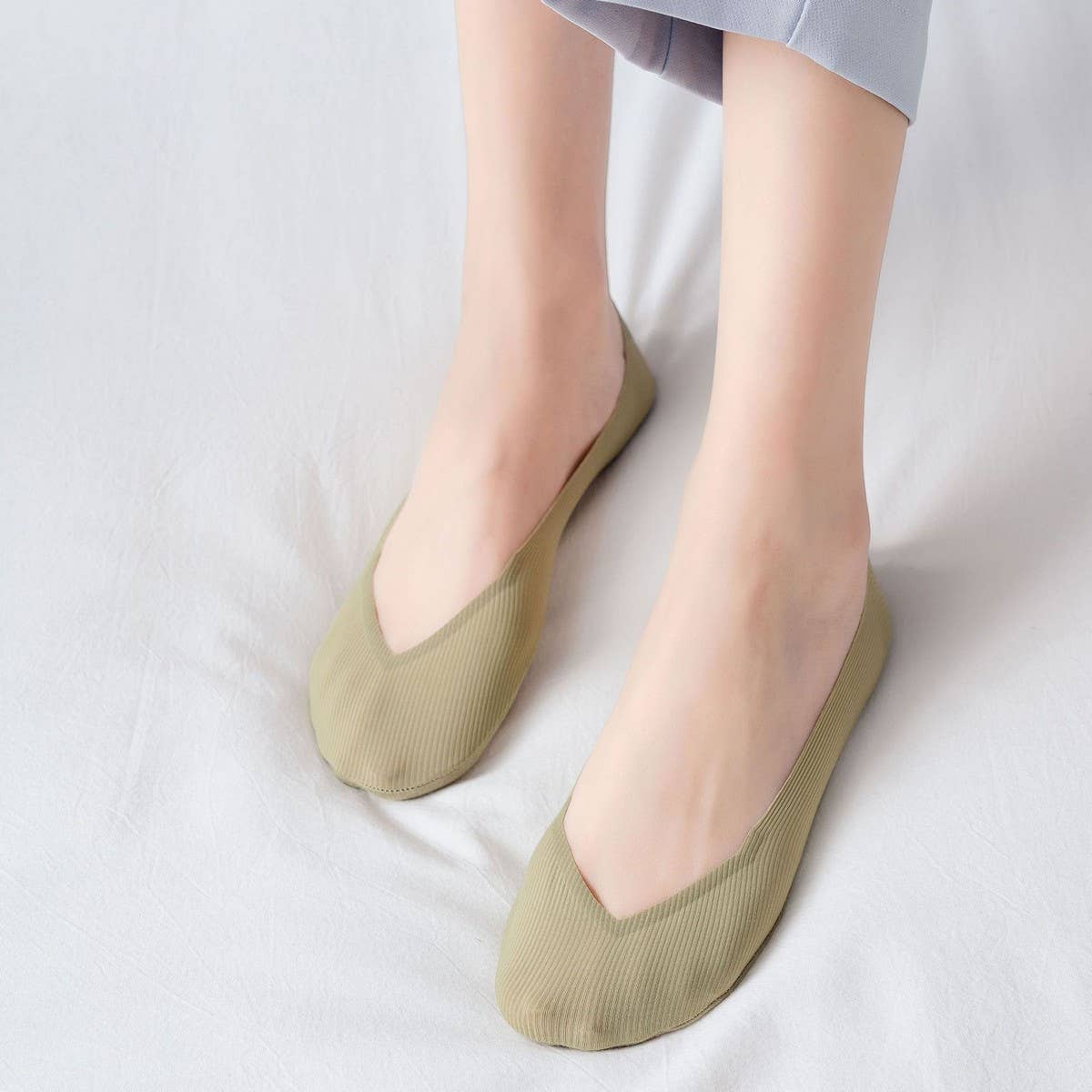 SUMMER THIN INVISIBLE ICE SILK BOAT SOCKS