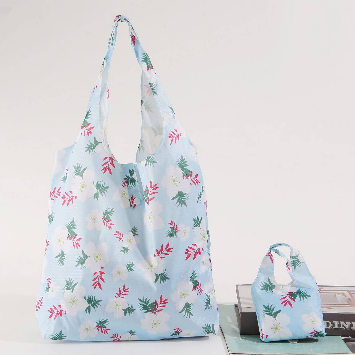 LARGE PORTABLE FOLDABLE ECO-FRIENDLY SHOPPING BAG_CWAB3460