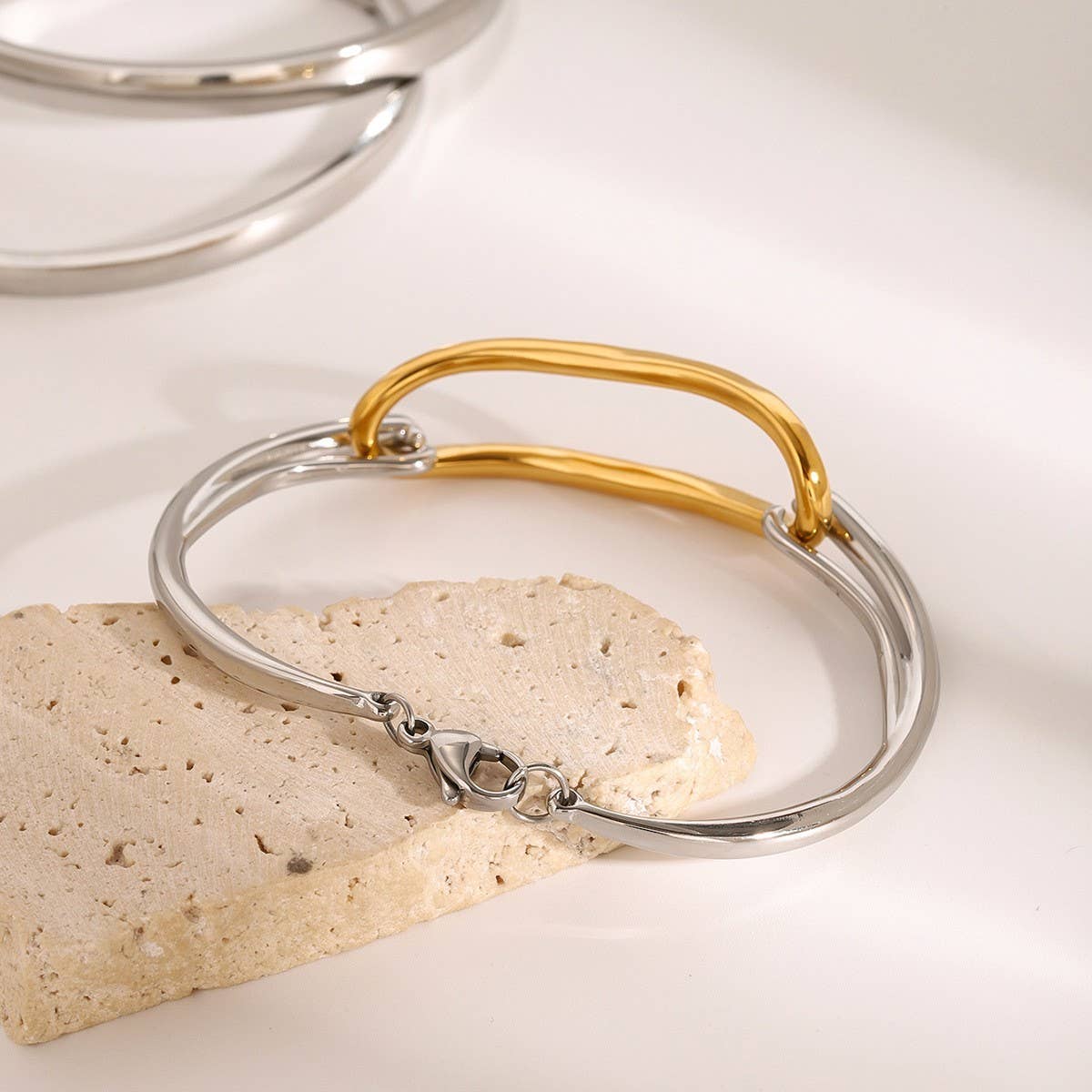 18K Gold Geometric Colorblock Cuff Bracelet_CWAJE4631