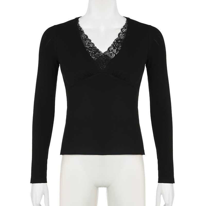 V-NECK LACE PATCHWORK SLIM-FIT T-SHIRT