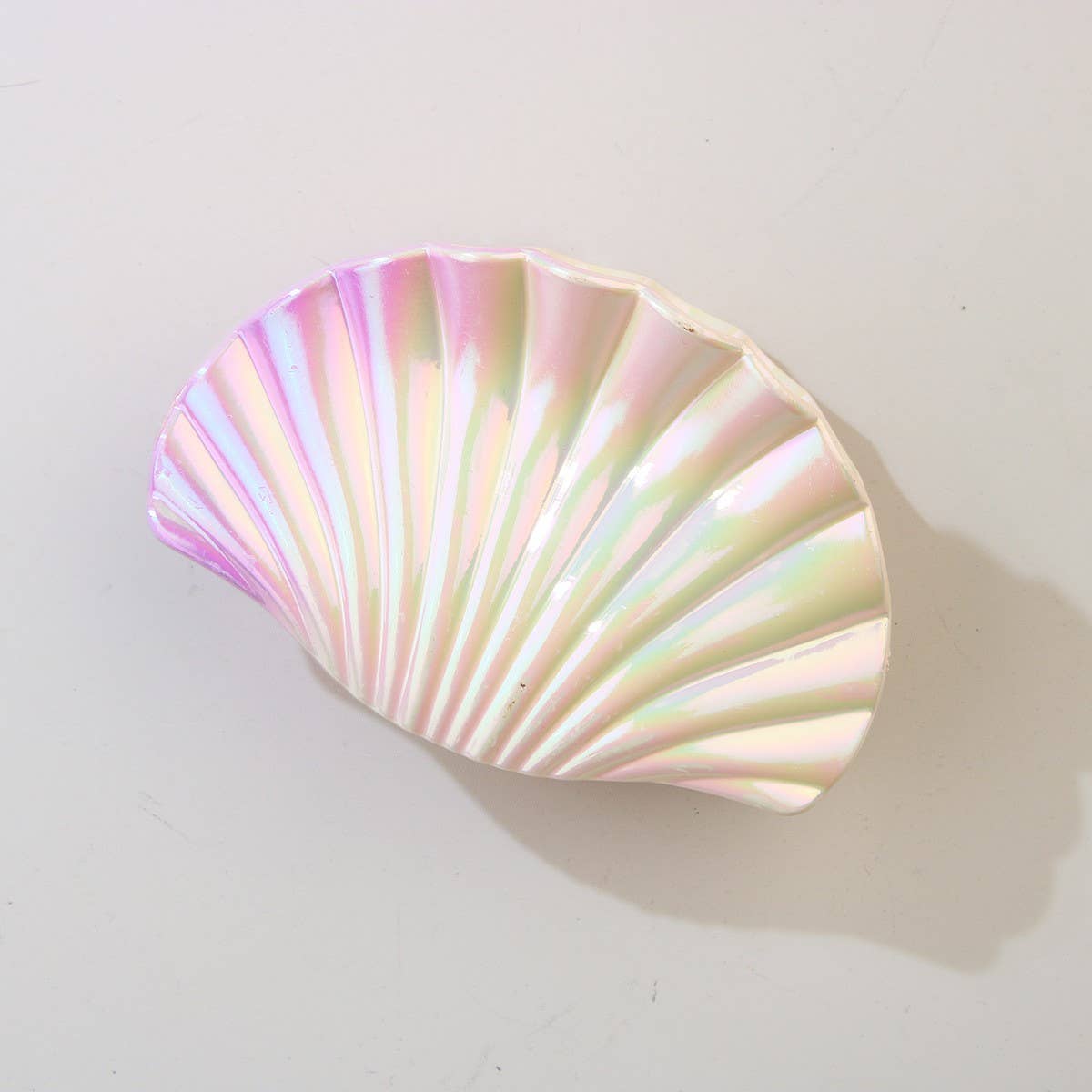 CWAG00594_OVERSIZED SEASHELL RESIN HAIR CLIP