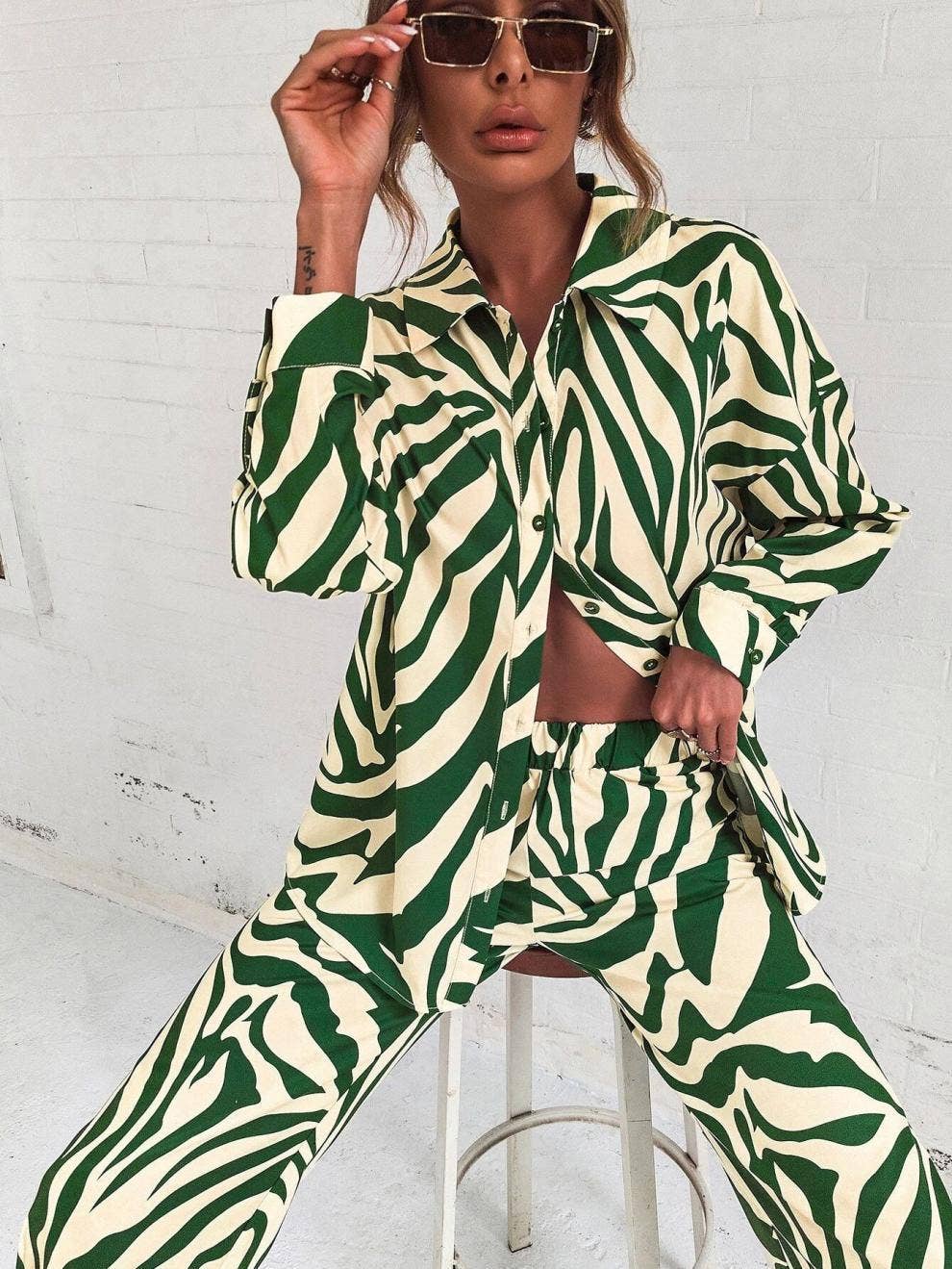 LONG-SLEEVED FULL-PRINT SHIRT AND PANT SUIT