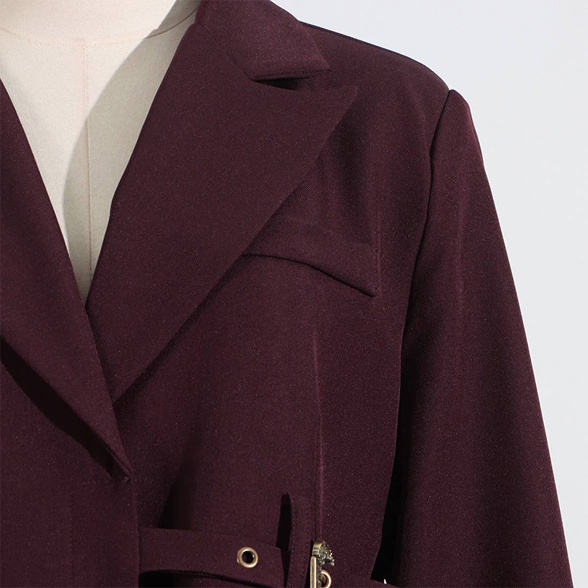 Asymmetric Slim Fit Blazer with Side Detail_CWOCO1250