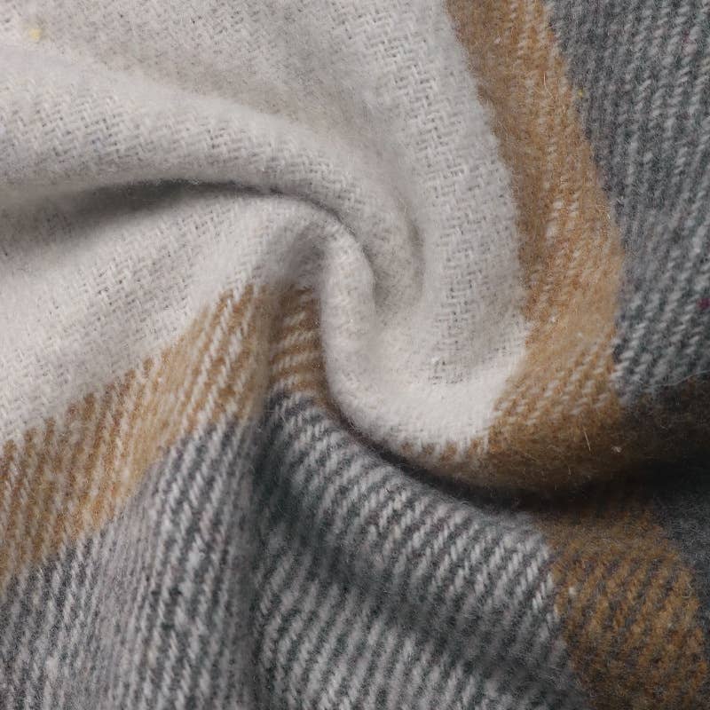 Fashionable lapel check long-sleeved shirt