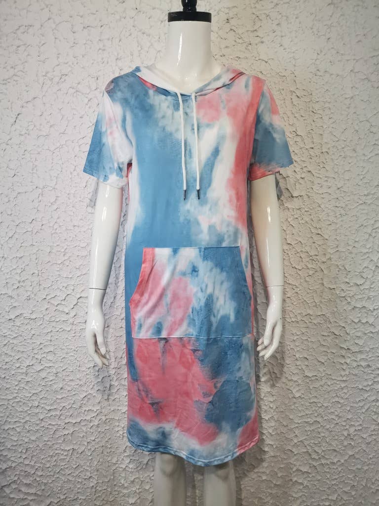 Loose casual dress with hat