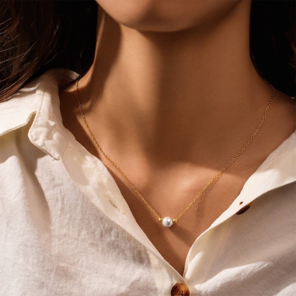 Fashionable simple electroplated pearl necklace