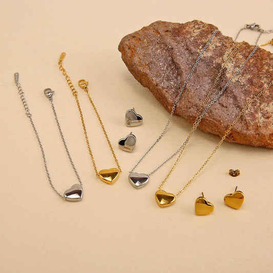 Women??¢s Stainless Steel Heart Jewelry 3-Piece Set_CWMM8880