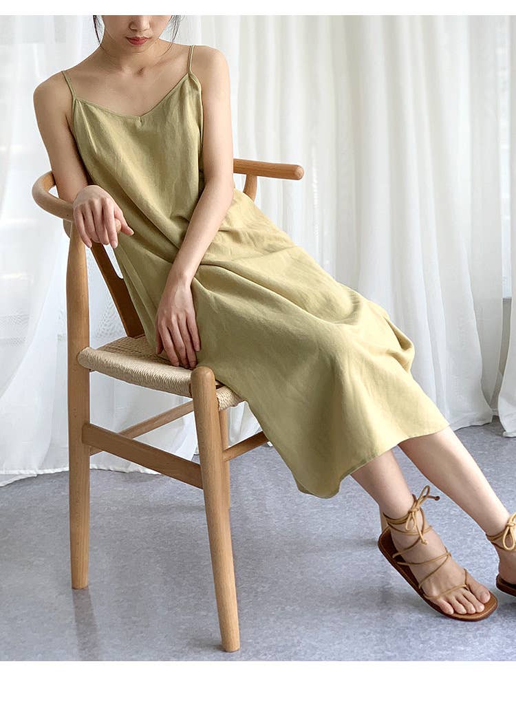 Everything with solid color simple strap dress