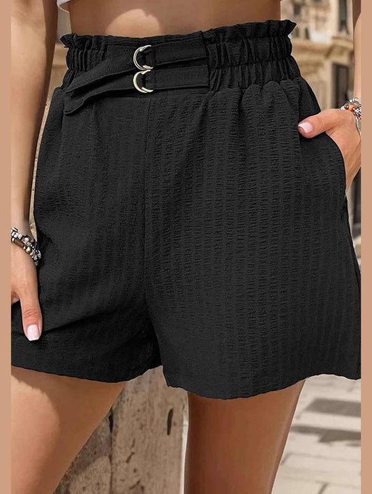 BLACK CRINKLE HIGH WAISTED STRAIGHT LEG SHORTS_CWBSP0186