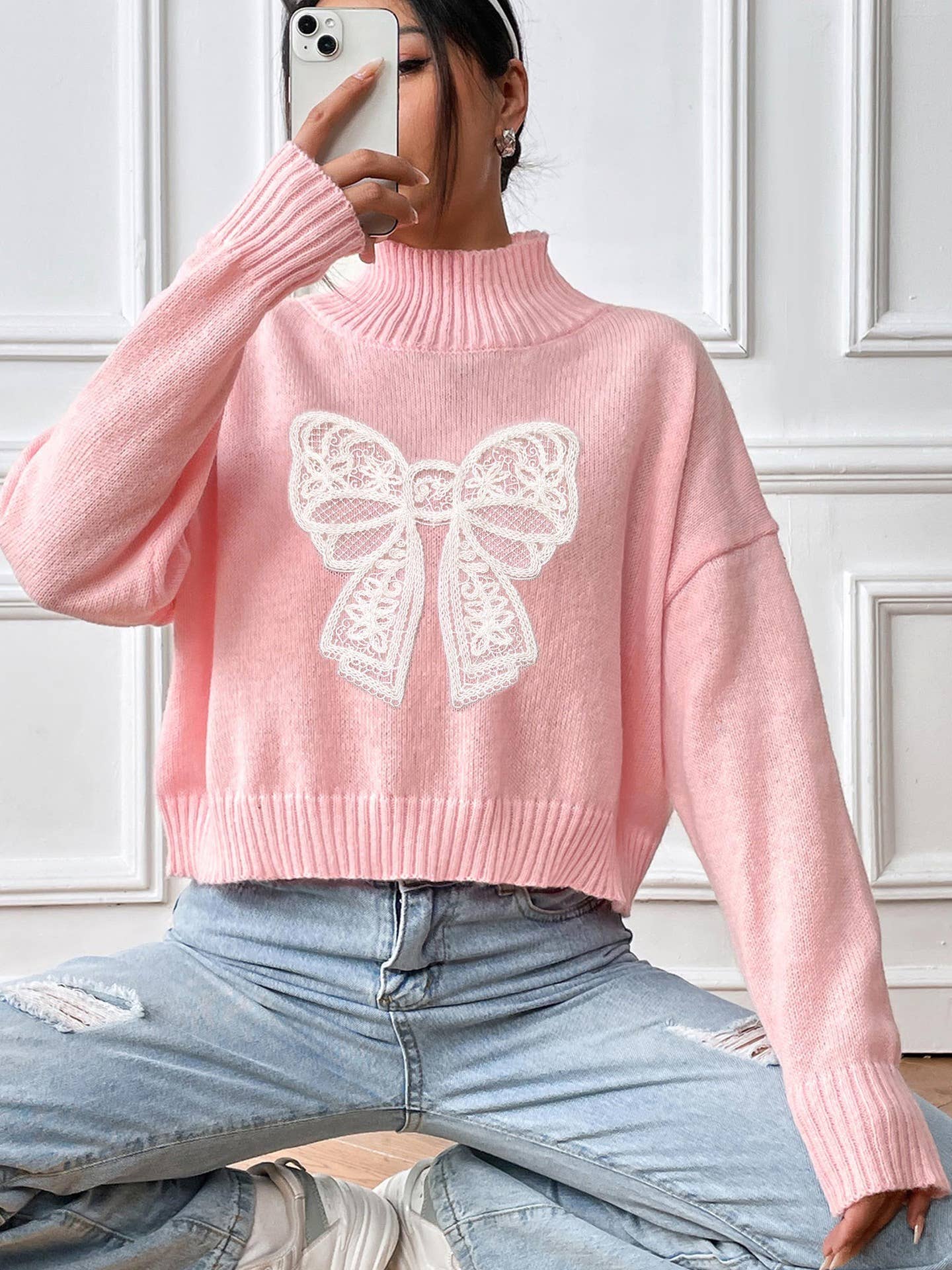EMBROIDERED BOW PATCHWORK TURTLENECK SWEATER