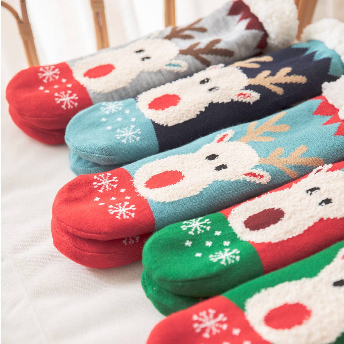 CHRISTMAS STOCKING PLUSH INDOOR SLIPPERS