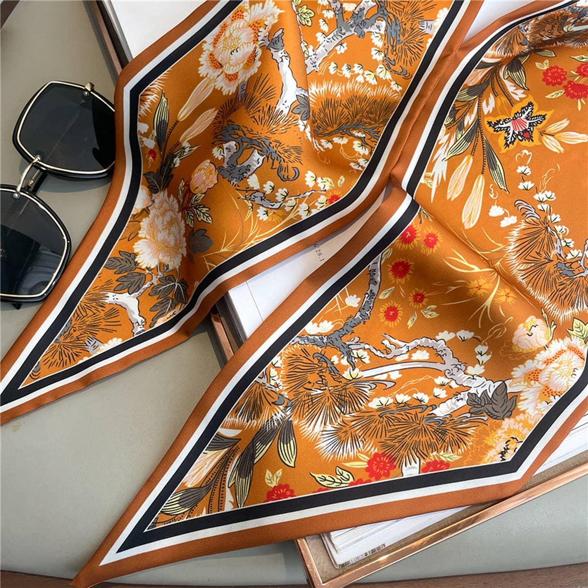 TEMPERAMENT THIN NARROW RIBBON HEAD SCARF