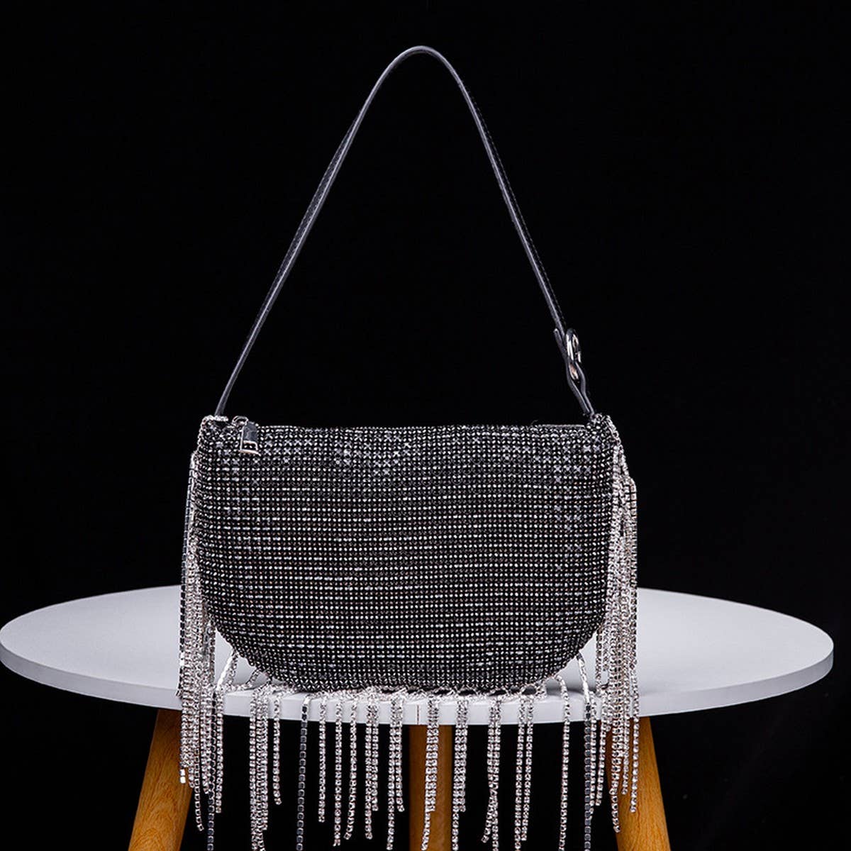 SOFT TURN TASSEL RHINESTONE EVENING TOP HANDBAG_CWAB3606