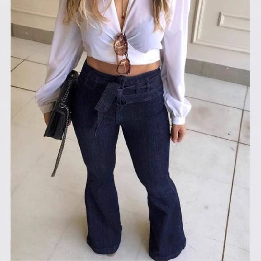 High-waisted elastic lace-up flared jeans