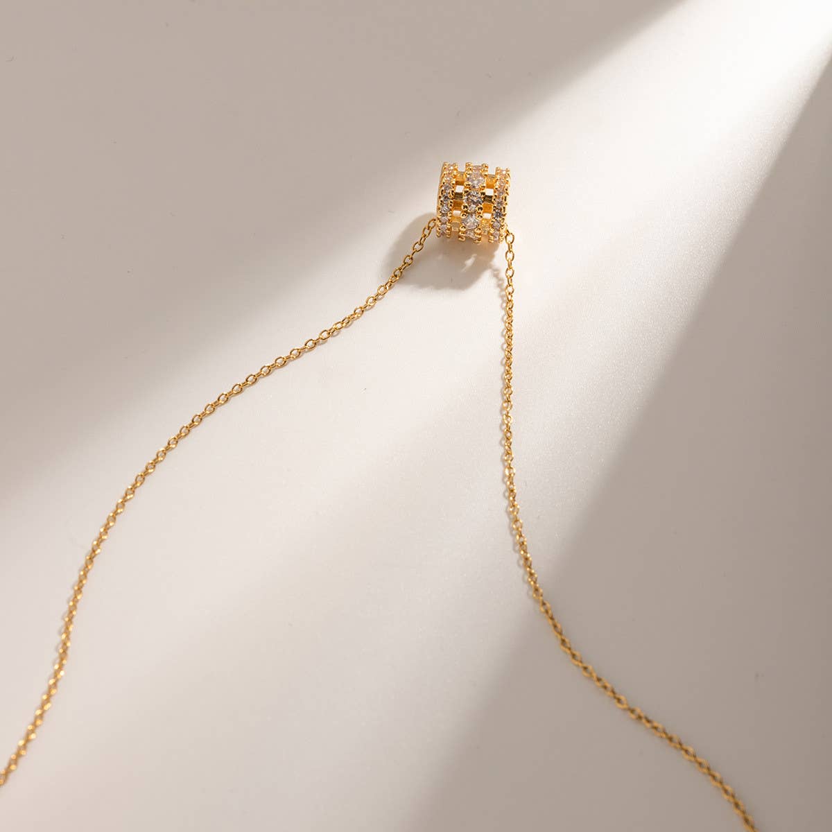 VERSATILE 18K ROUND ZIRCONIA NECKLACE_CWAHA0905