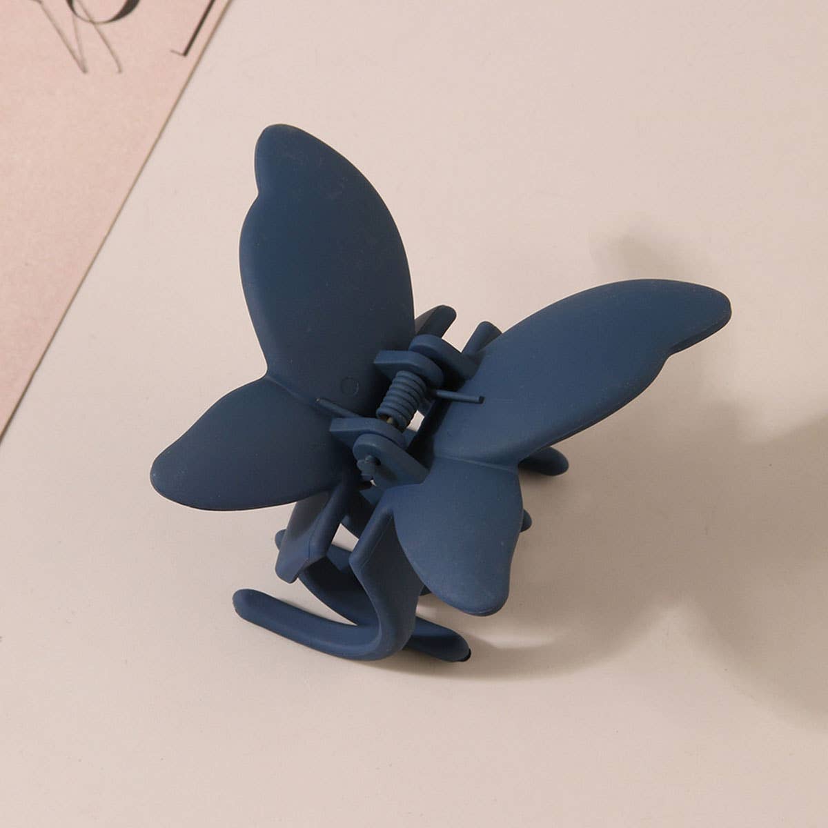 Matte Butterfly Hair Claw Clip ? Strong & Stylish_CWAHA0087