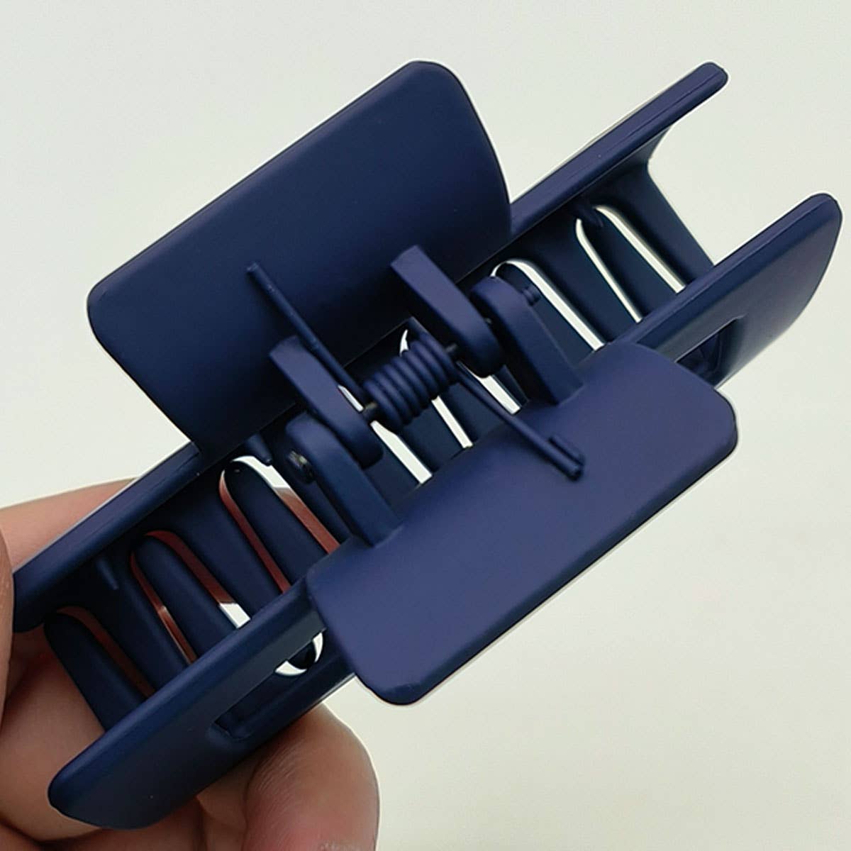 3.35" Minimalist Rectangle Hair Claw Clip_CWAHA0088