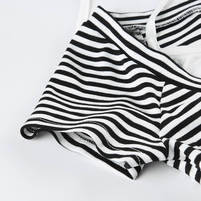 Striped color patchwork V-neck fake two T-shirts