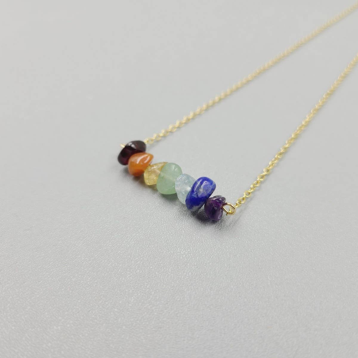NATURAL CRYSTAL COLORED NECKLACE