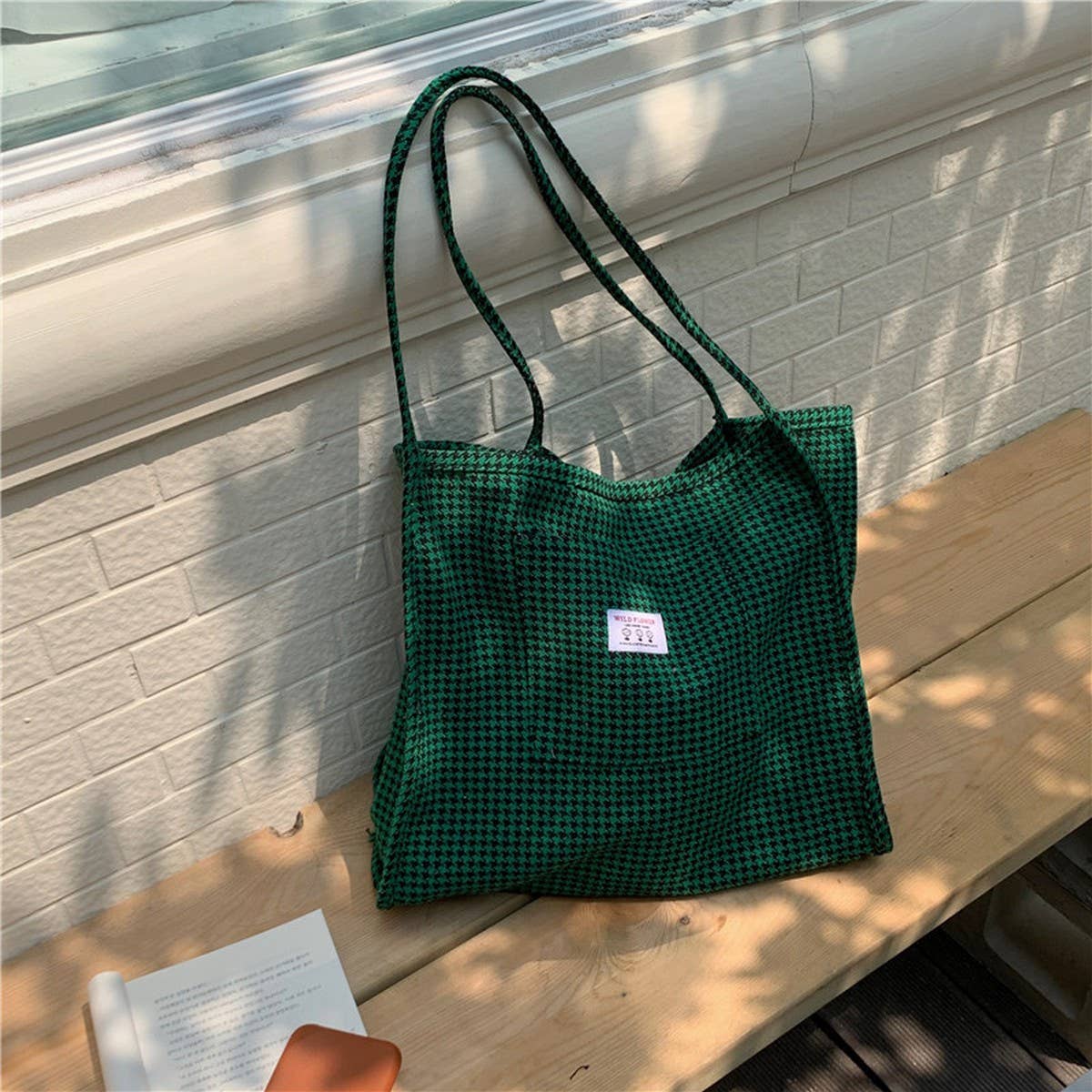 CWAB3906_HOUNDSTOOTH CANVAS SHOULDER TOTE BAG