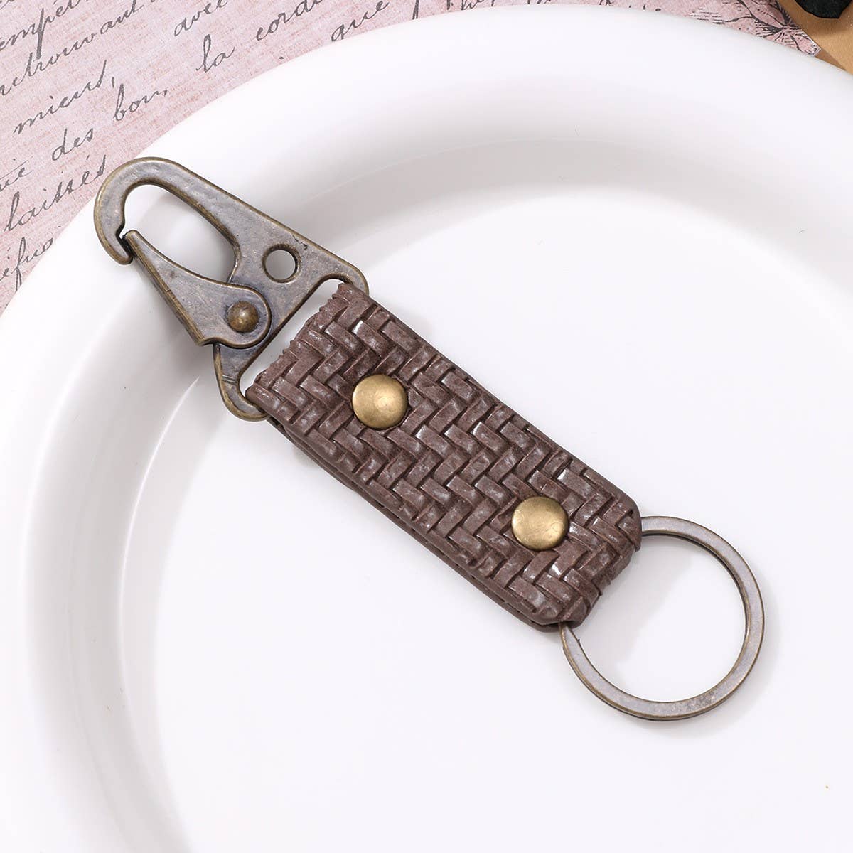VINTAGE LEOPARD WEAVE LEATHER KEYCHAIN PENDANT