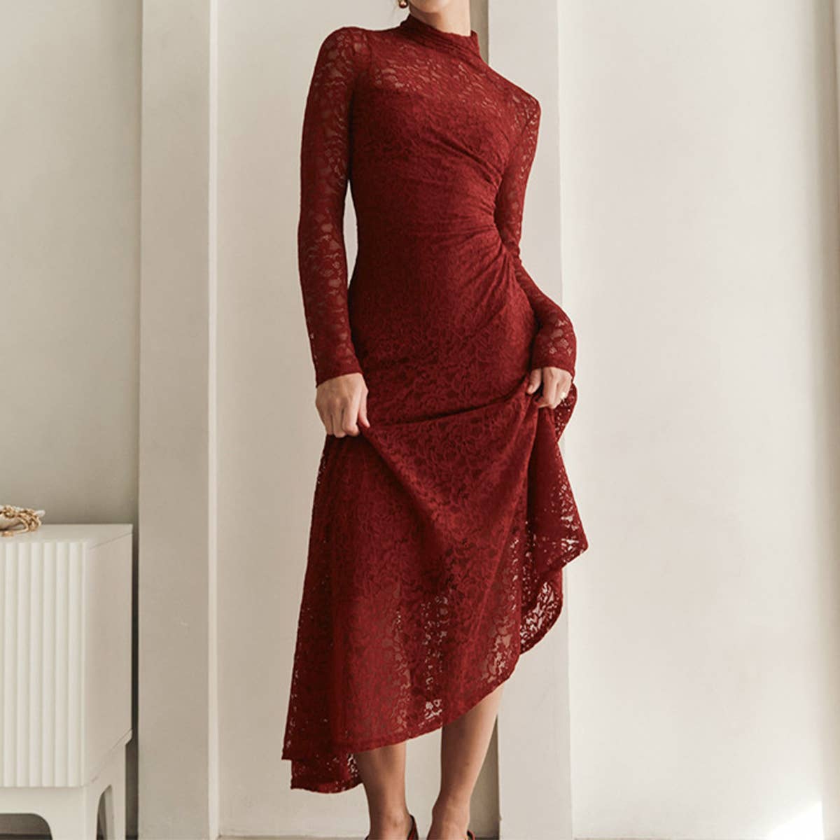 Lace patchwork pleated waist diagonal skirt