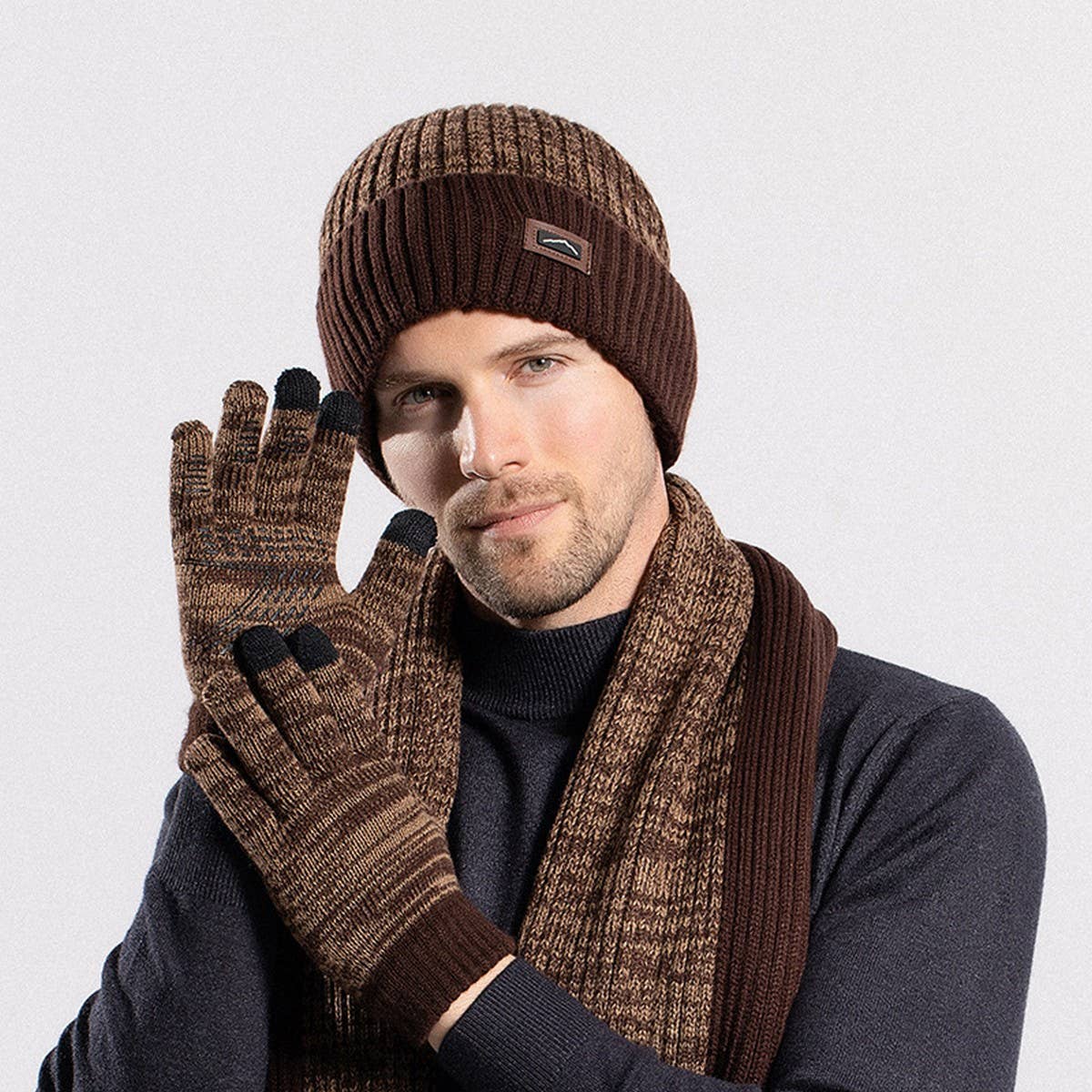 OUTDOOR WARM GLOVES AND SCARF THREE-PIECE SET_CWASC1138