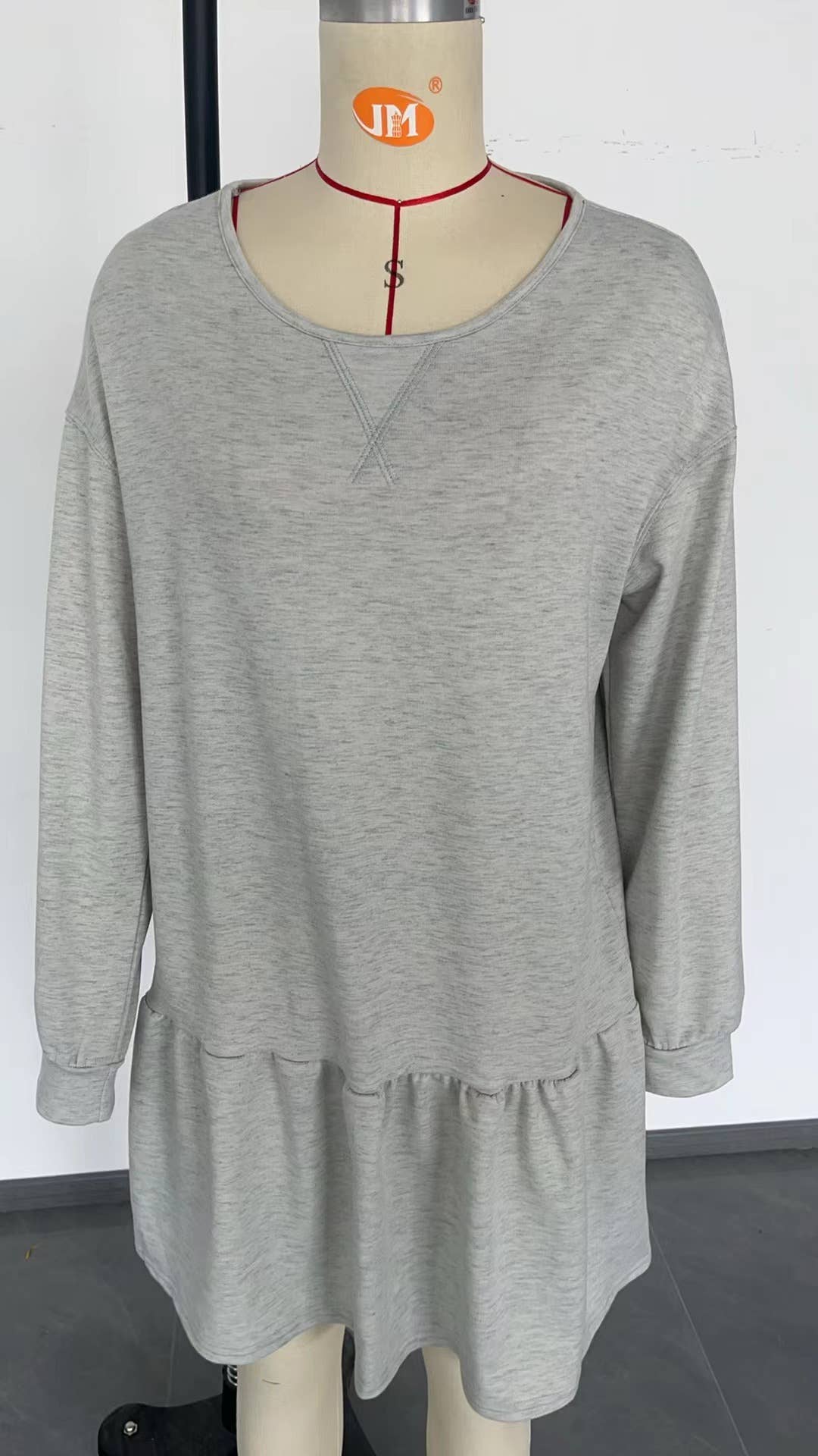 ROUND NECK LONG SLEEVE SOLID COLOR SHORT DRESS