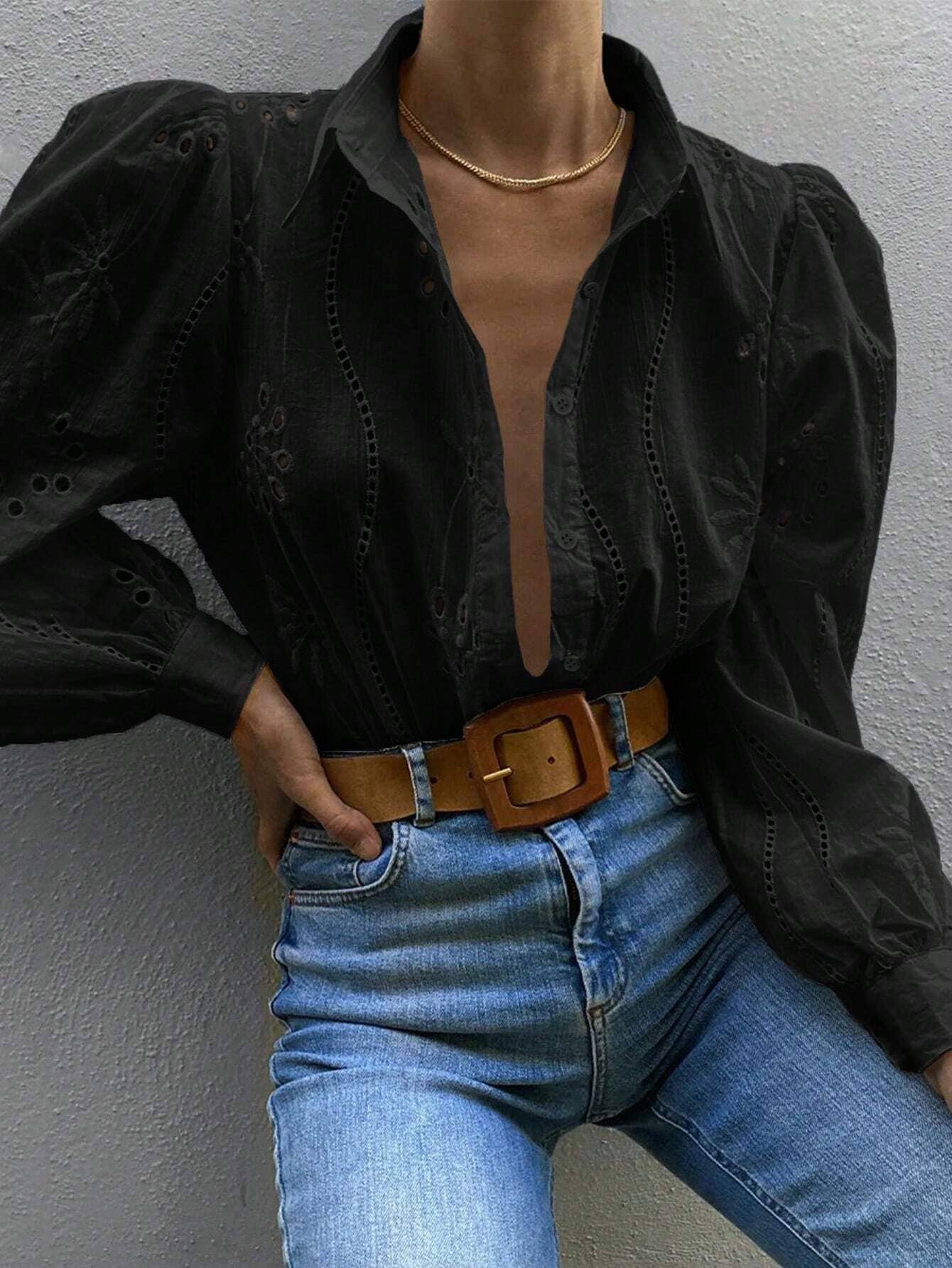 SINGLE BREASTED SOLID COLOR EMBROIDERED SHIRT