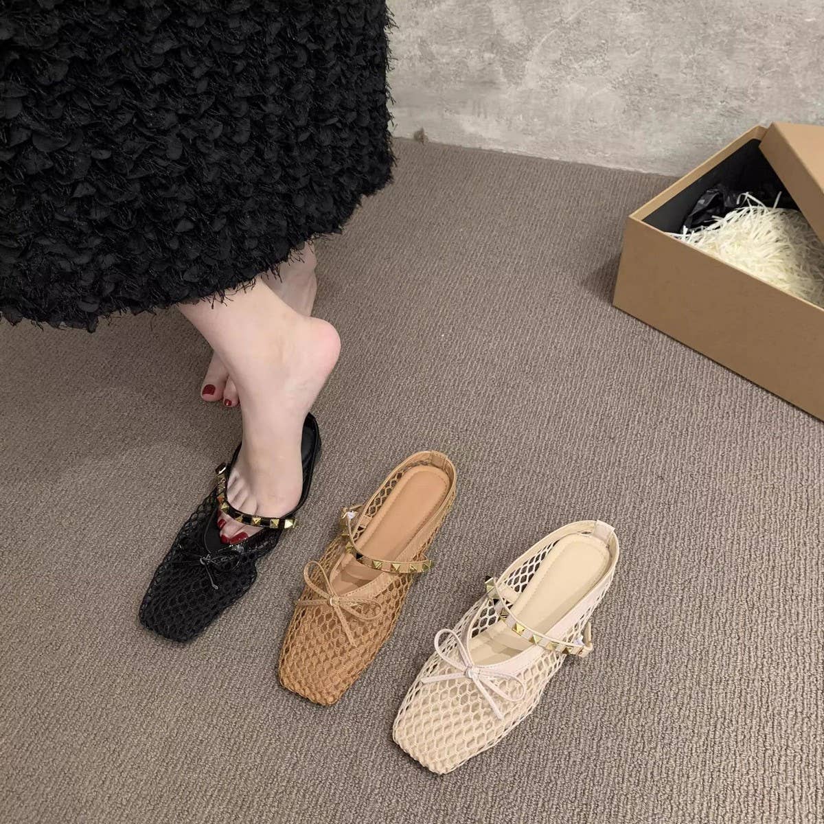 Low Heel Mesh Sandals with Covered Toe