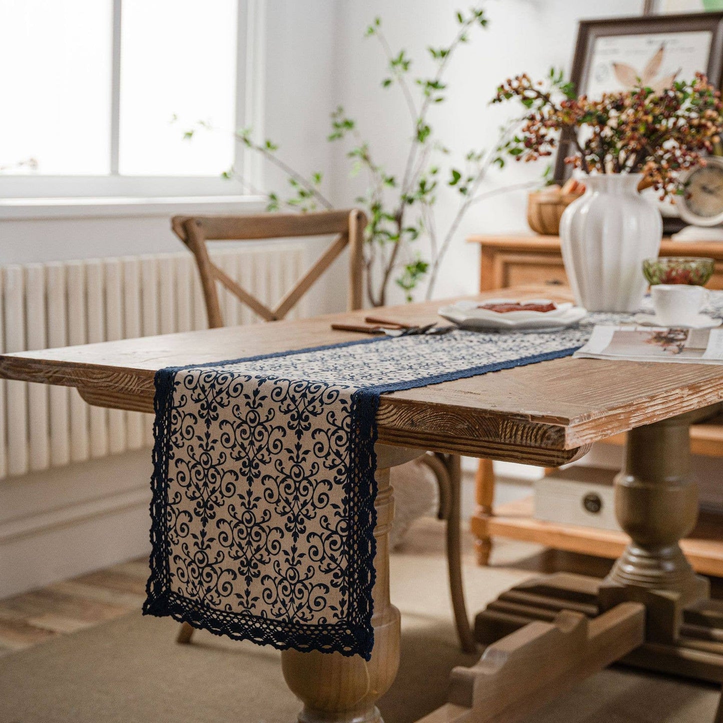 MULTI PATTERNED LACED DETAIL TABLE RUNNER